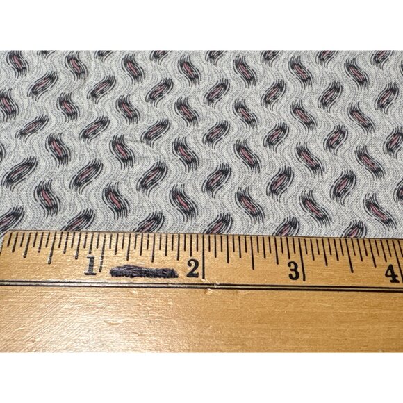 Vintage Gray & Black Wavy Patterned Fabric 40" x 44" Cotton Sewing Craft Materia - Picture 3 of 6